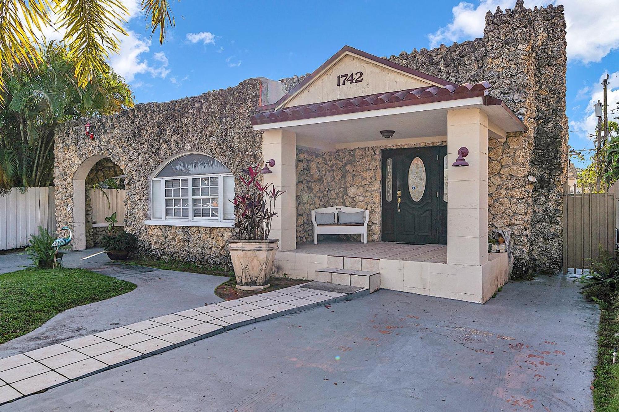 Private Room In Little Havana マイアミ エクステリア 写真