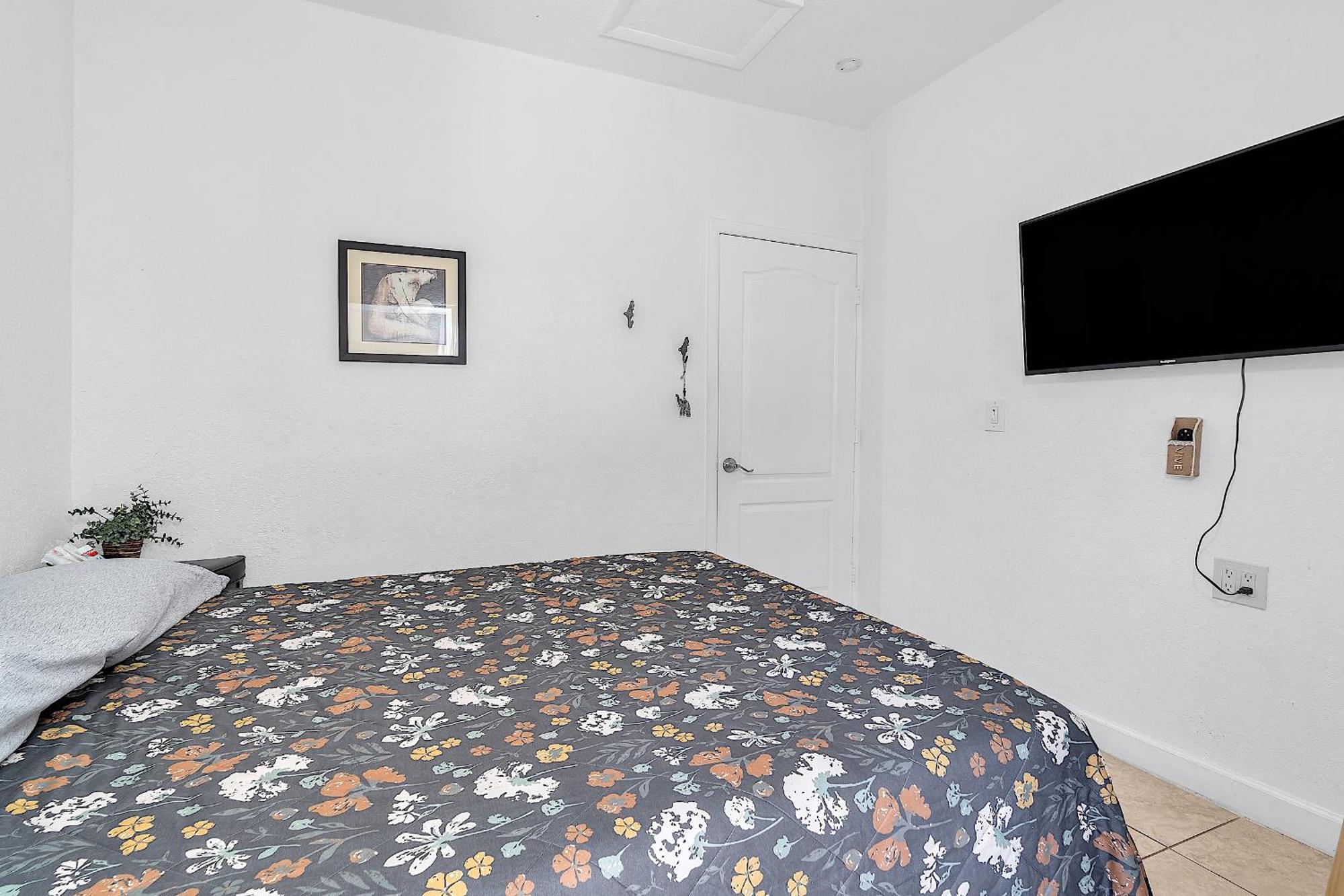 Private Room In Little Havana マイアミ エクステリア 写真